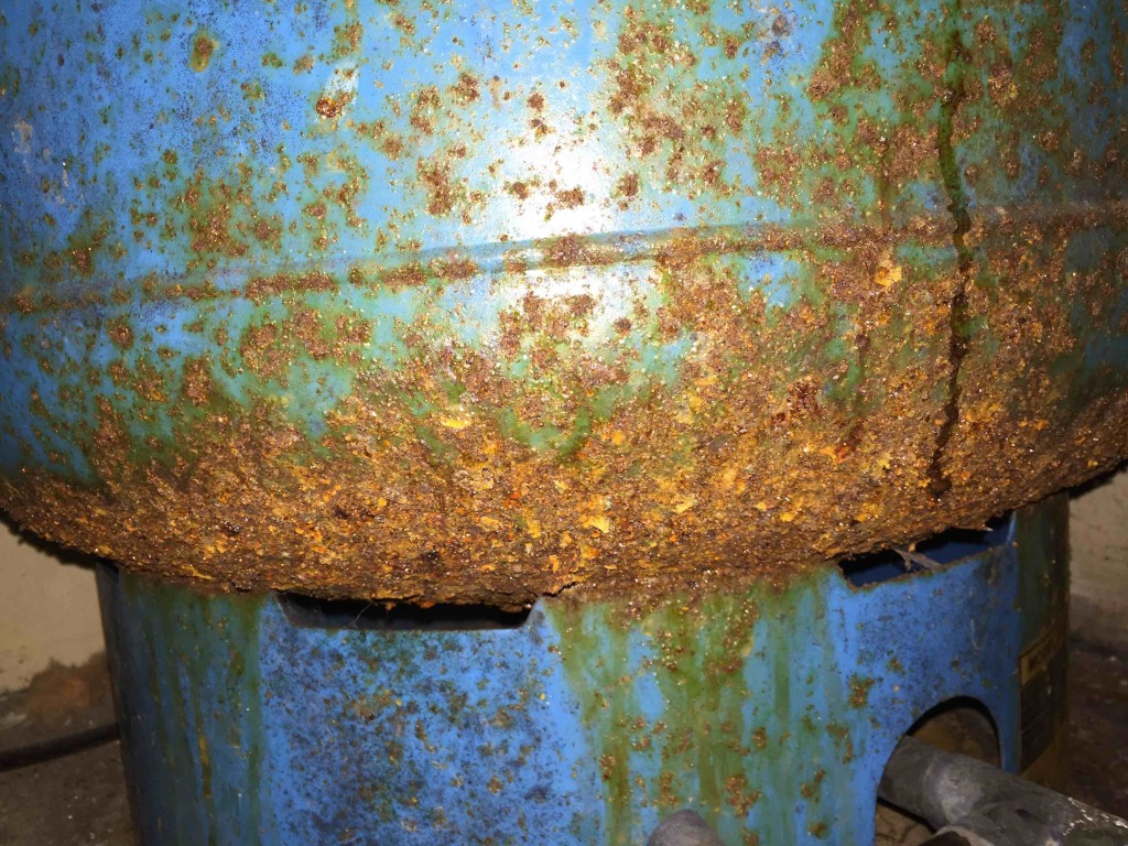PressureTank.jpg